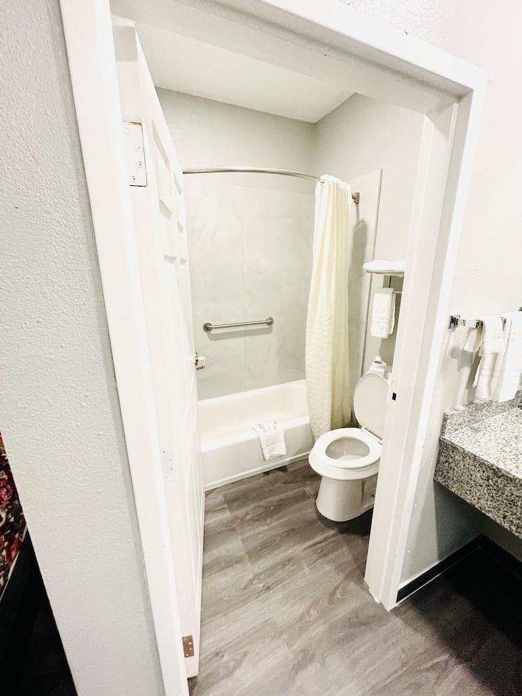 Americas Best Value Inn La Porte photo 20