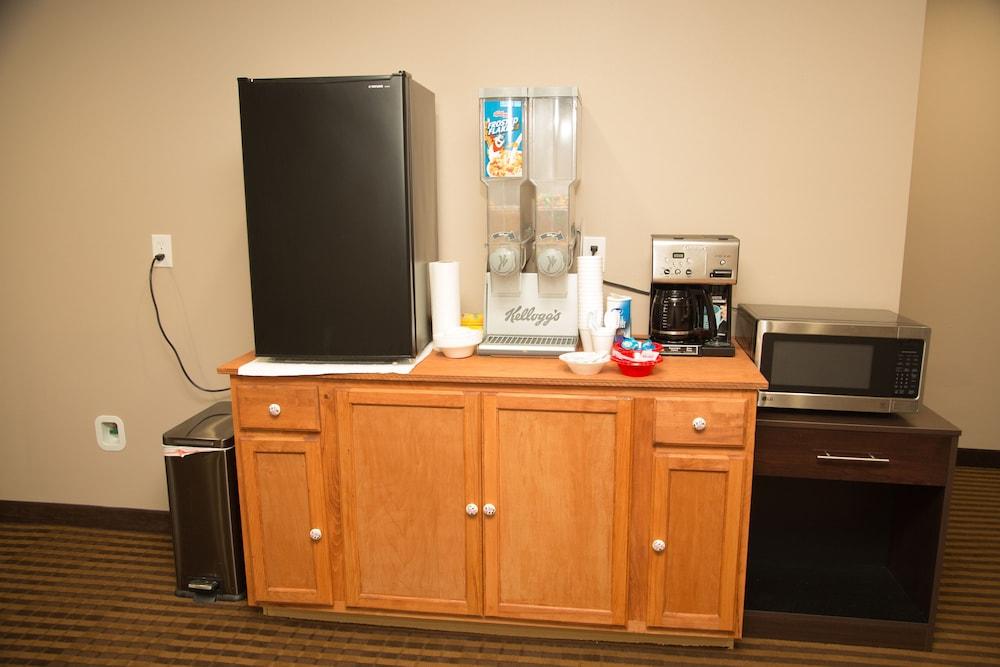 Executive Inn photo 11