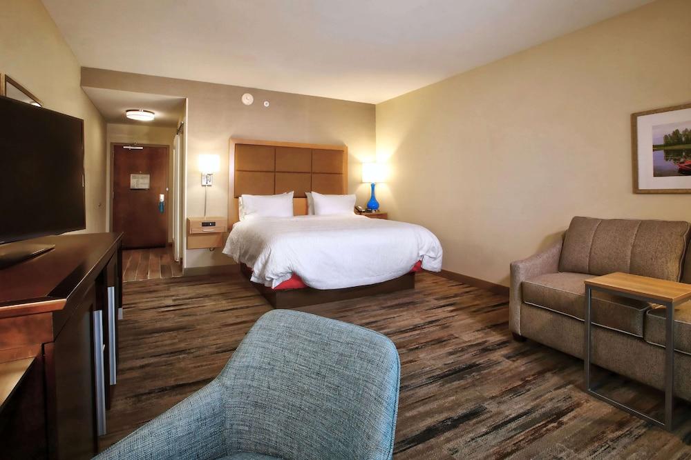 Hampton Inn & Suites Baltimore/Aberdeen photo 18