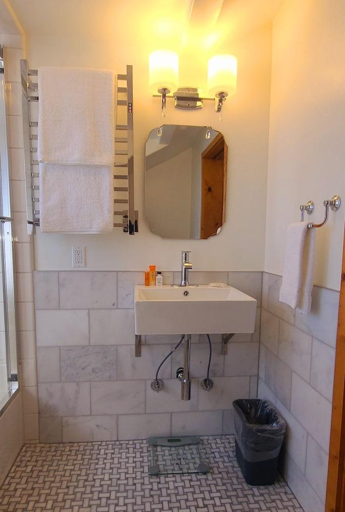 McGee Creek Lodge photo 22