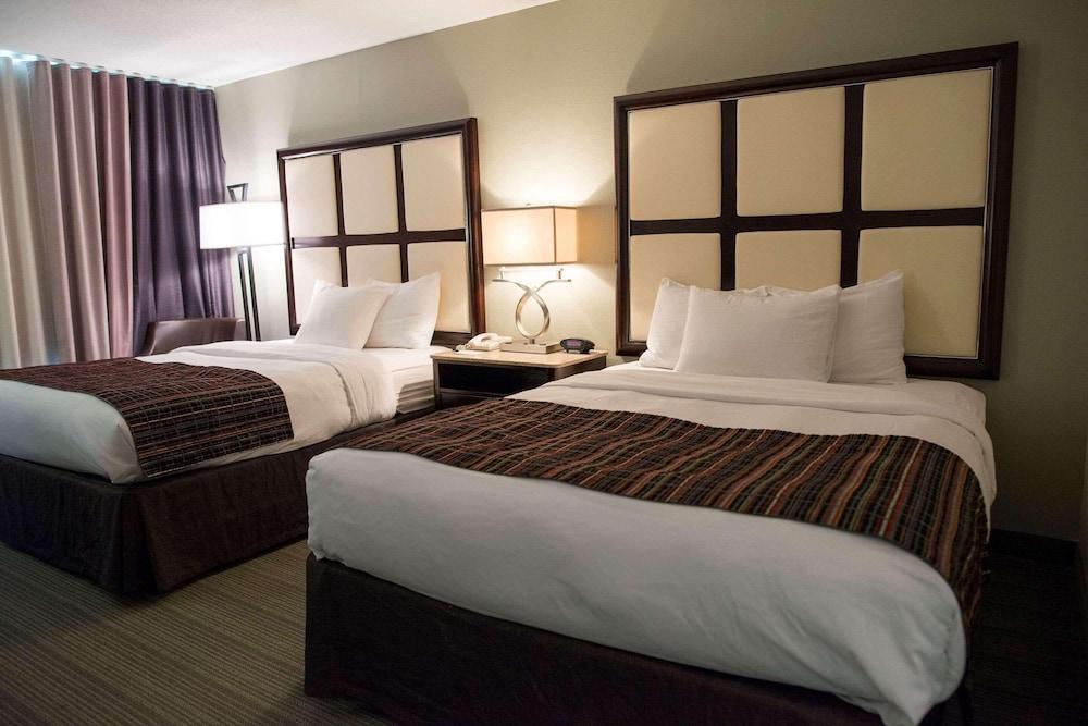 Country Inn & Suites by Radisson, Effingham, IL photo 5