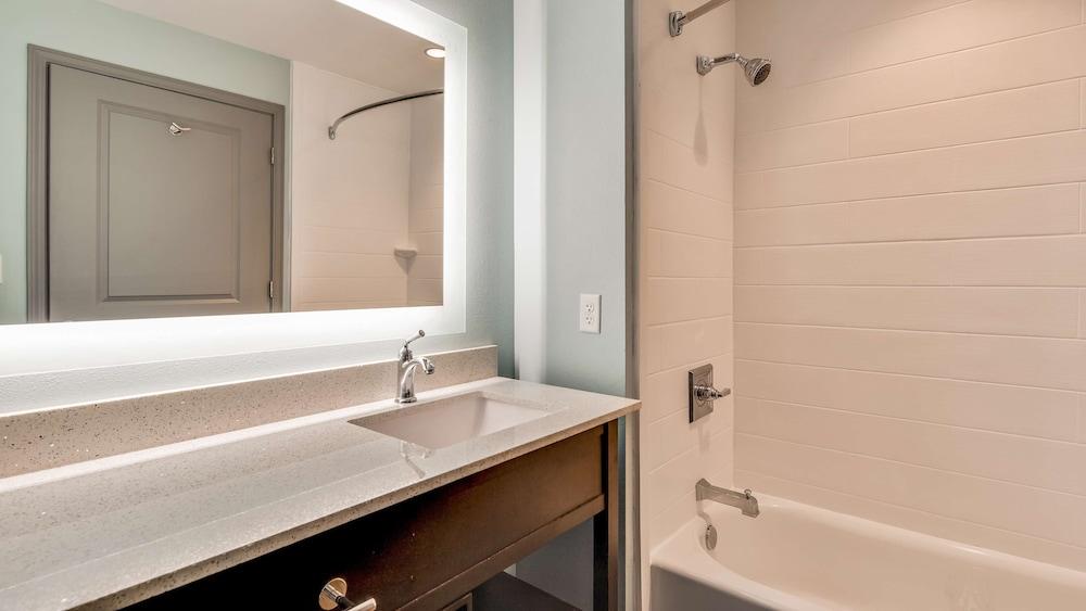 Best Western Plus Executive Residency Marion photo 20