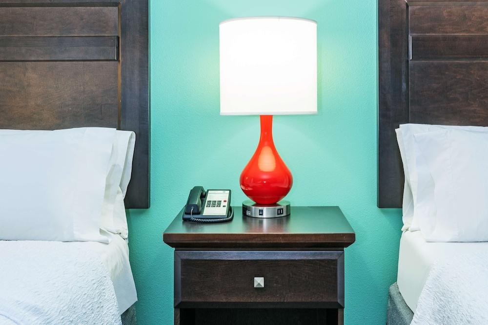 Hampton Inn Miami photo 25