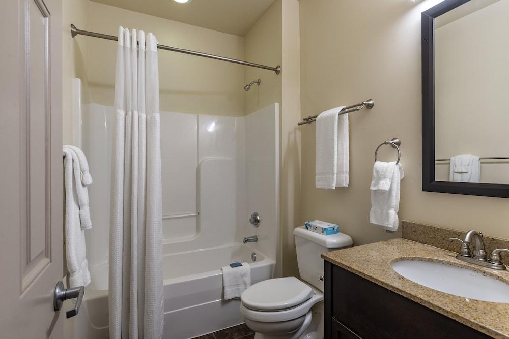 Stay-Over Suites photo 14