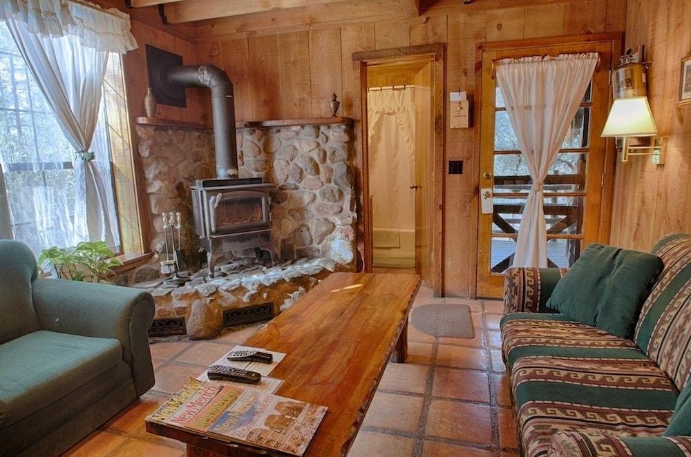 Bear Creek Motel And Cabins photo 28