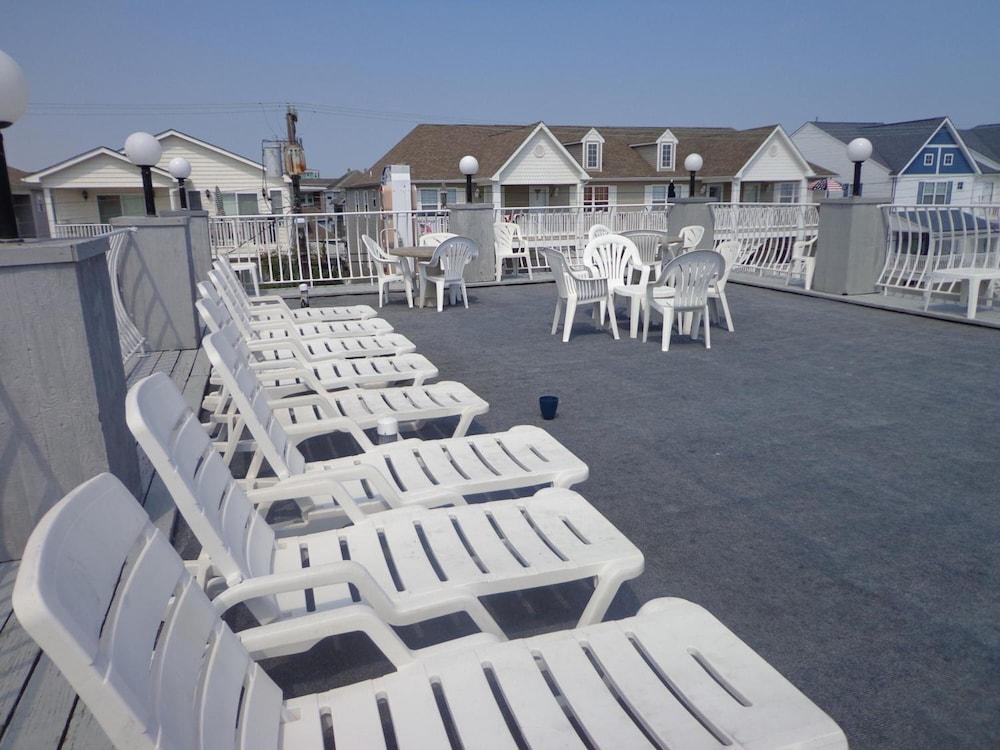 Quarterdeck Motel photo 22