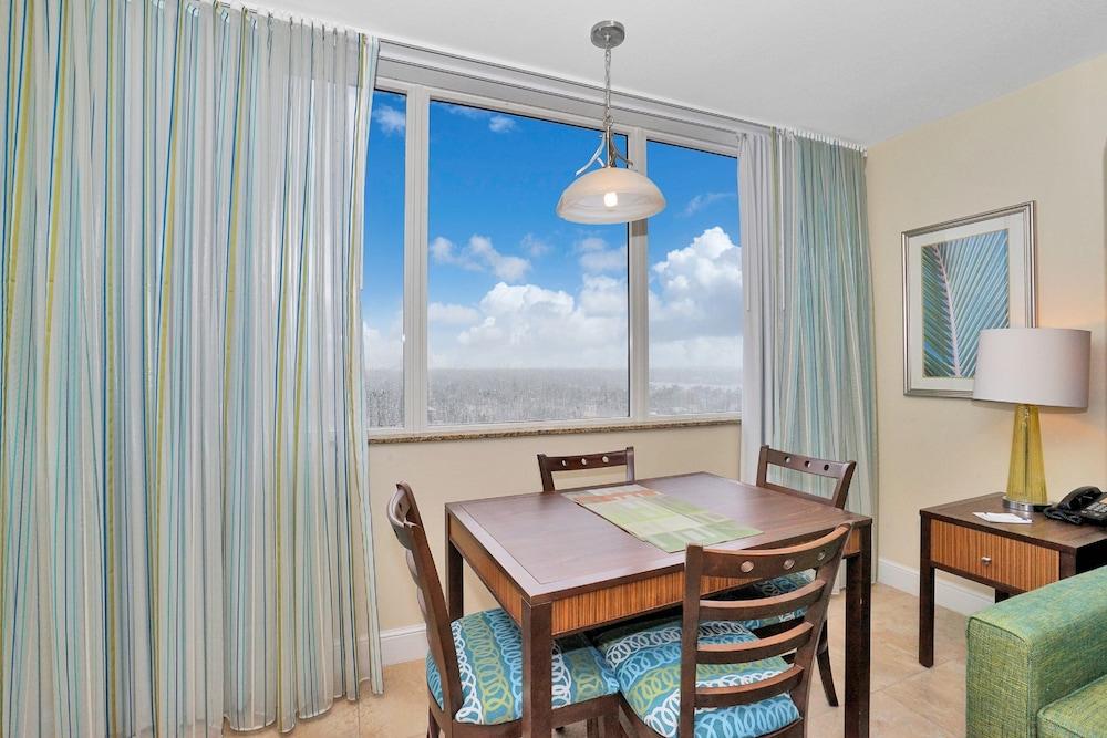 Hollywood Beach Tower photo 16