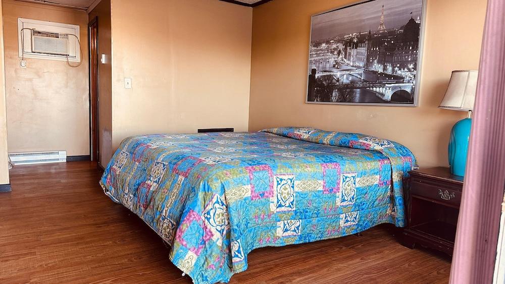 Curry’s Motel by OYO Saginaw MI photo 6