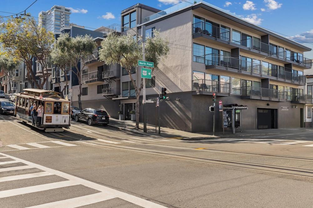 Suites At Fishermans Wharf photo 1