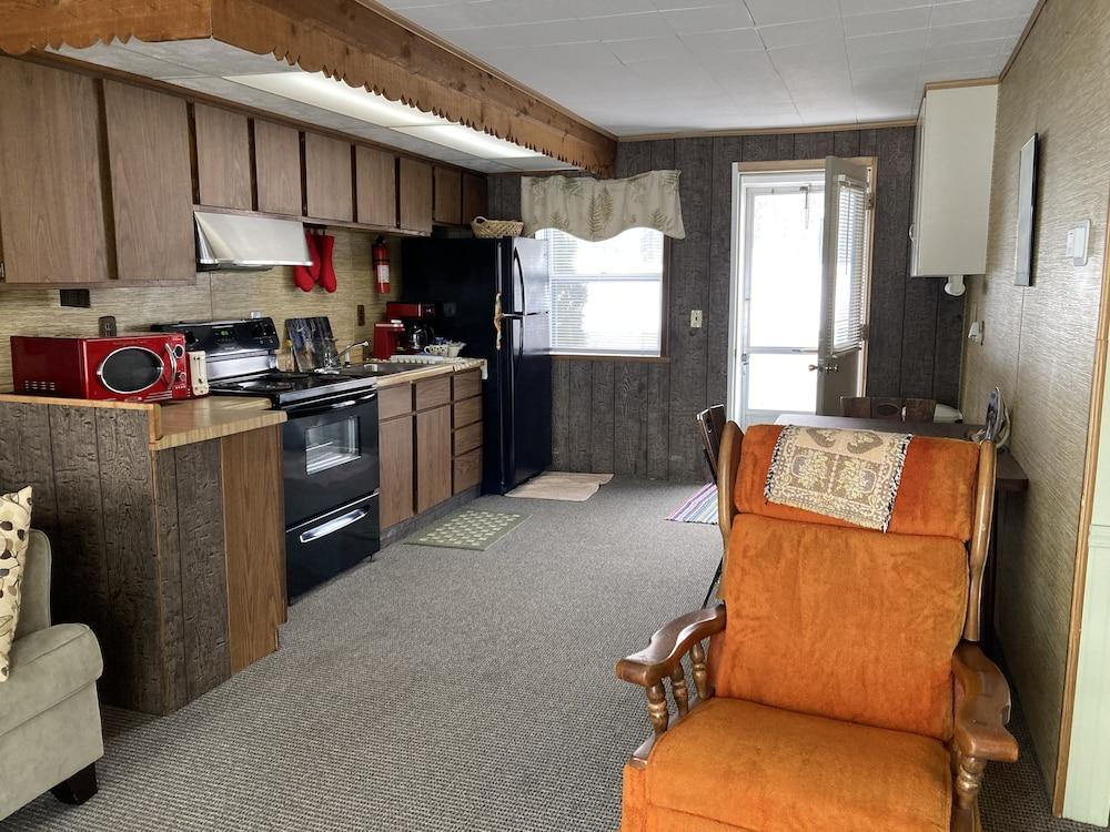 Dixon Lake Resort photo 18