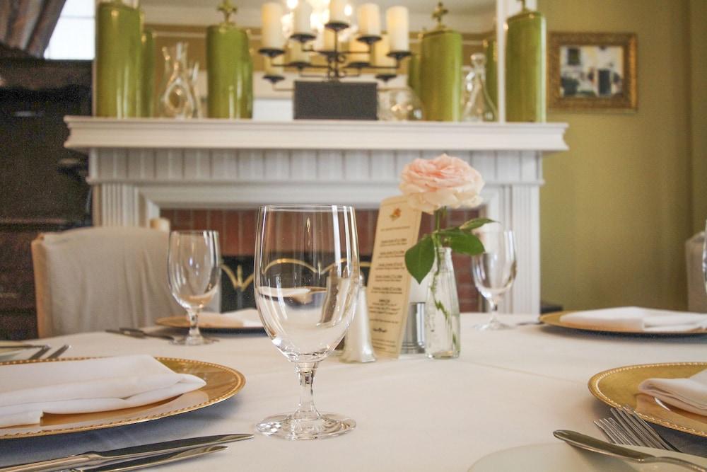 Burke Manor Inn & Pavilion photo 18