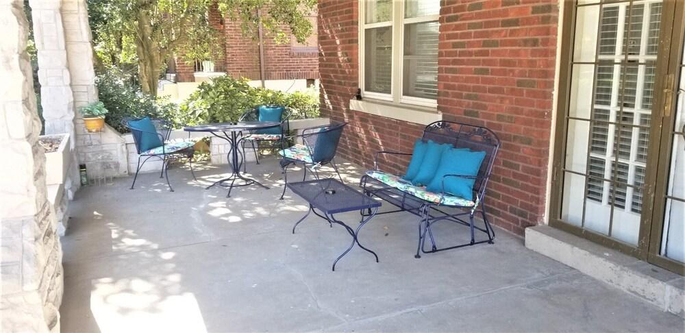 Belvedere Manor photo 11