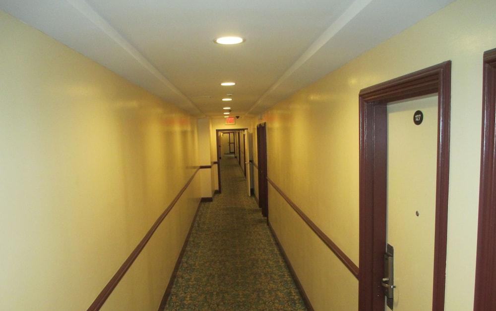 Regal Inn - Chicago O'Hare Airport photo 48
