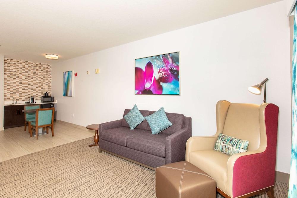 Hilton Garden Inn Jacksonville Airport photo 36