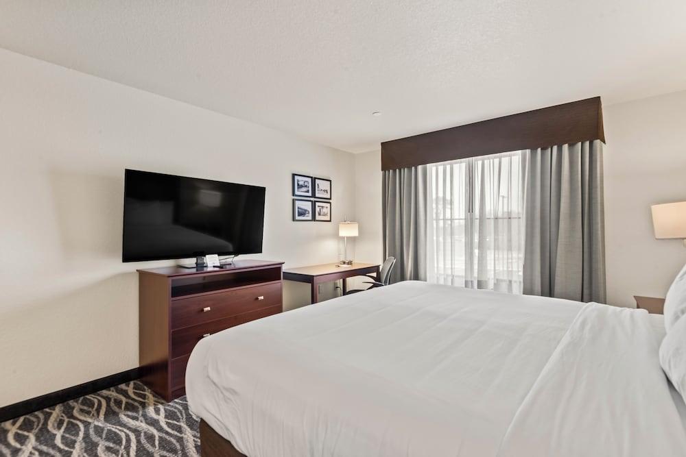 Cobblestone Hotel & Suites - Foley photo 13