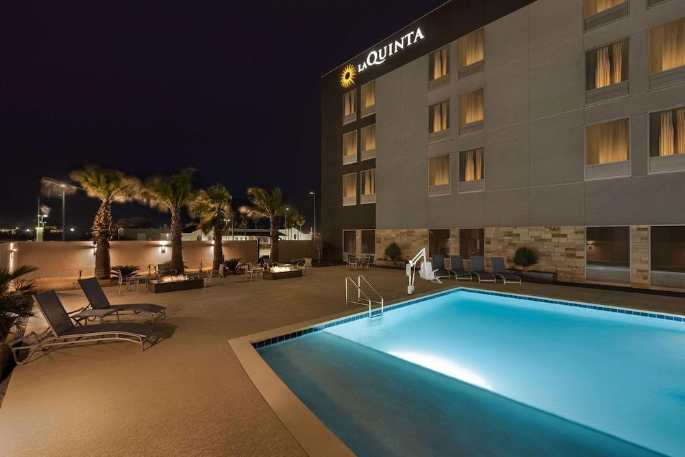 Hawthorn Extended Stay by Wyndham Del Rio photo 37