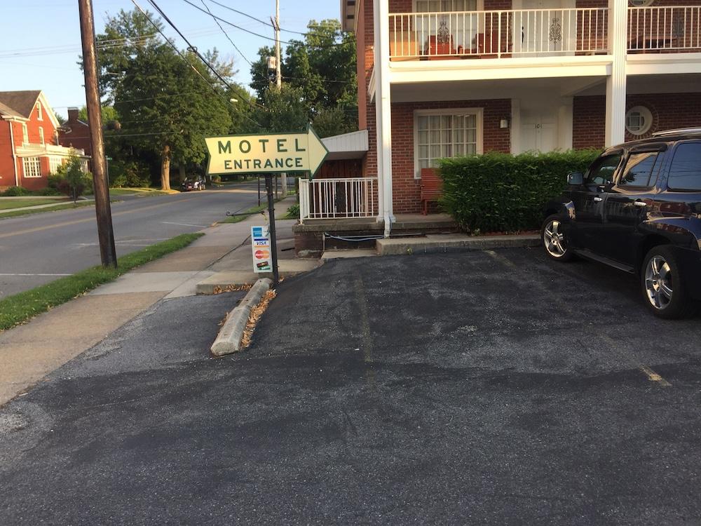 Motel Townhouse photo 27