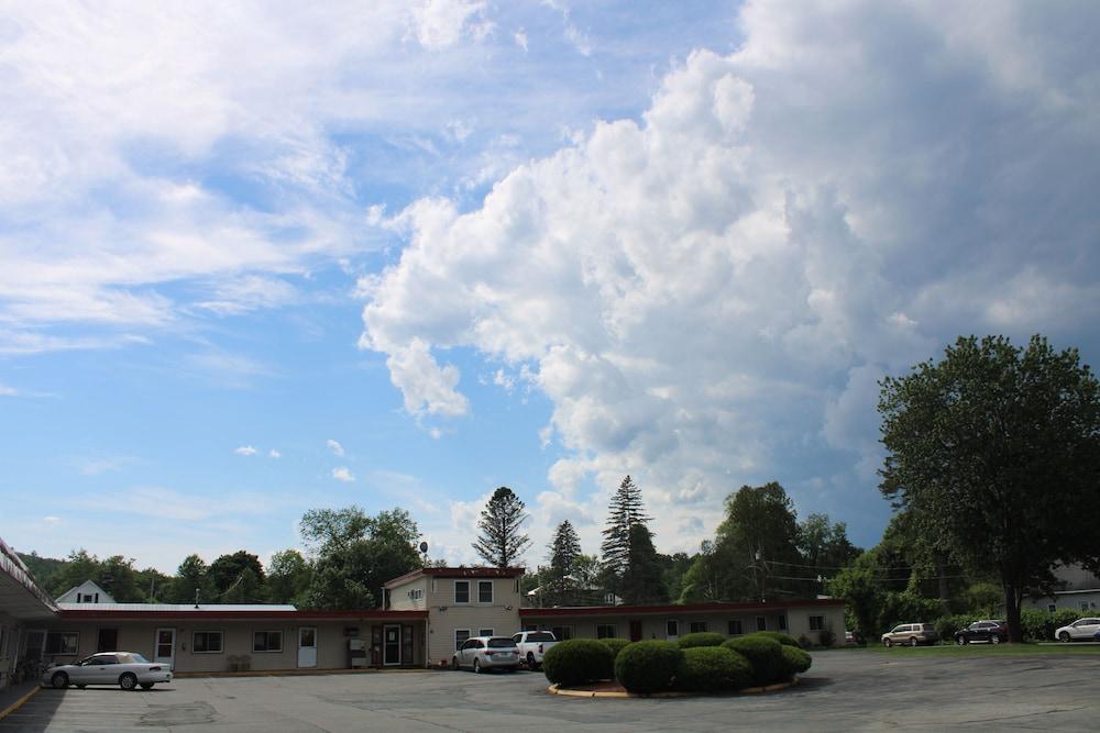 Claremont Motor Lodge photo 7