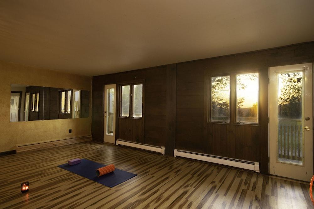Lotus Mountain Retreat photo 41