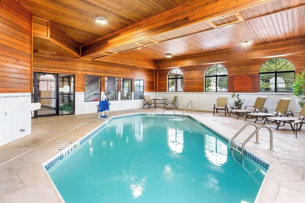 Best Western Oswego Hotel photo 28
