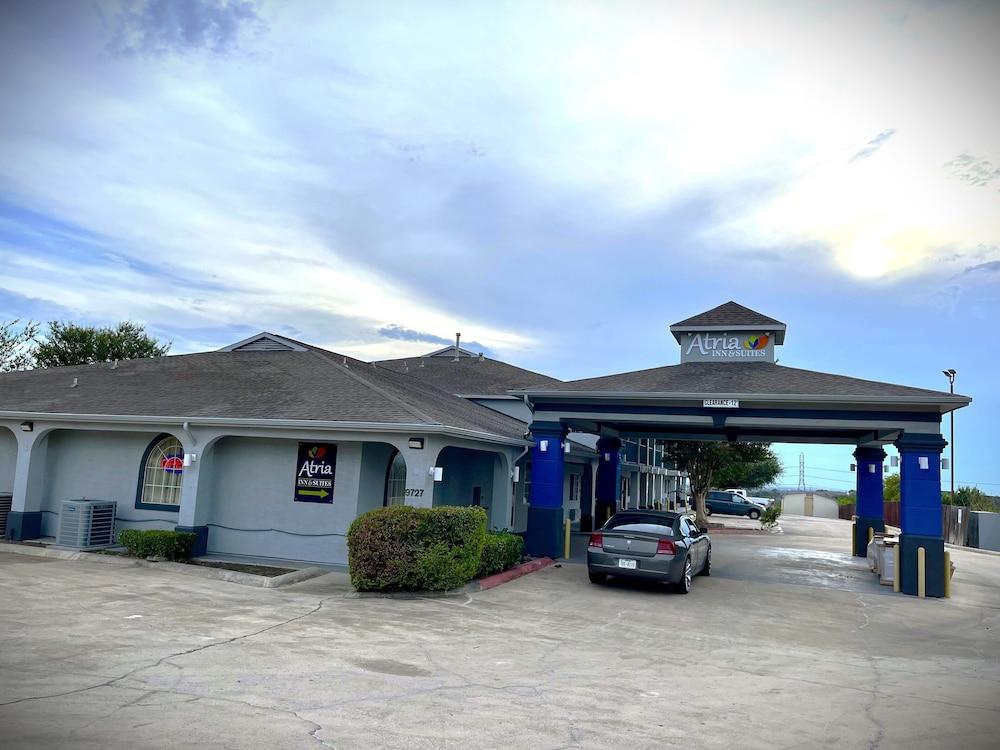 Atria Inn & Suites photo 1