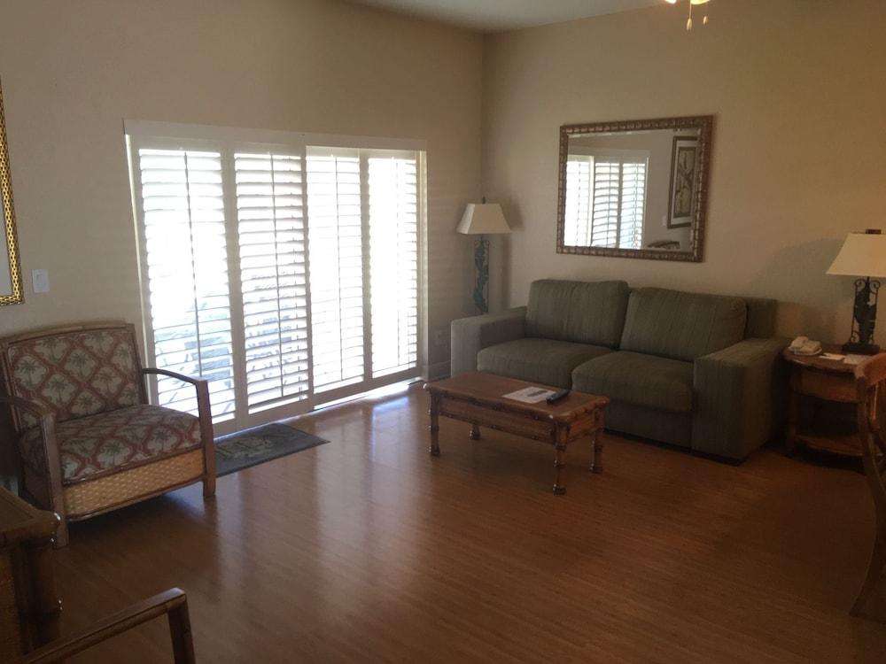 Villas At Regal Palms photo 14
