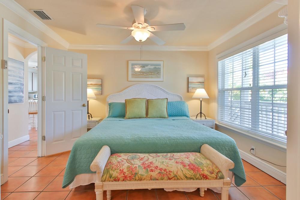 Tortuga Inn Beach Resort photo 31