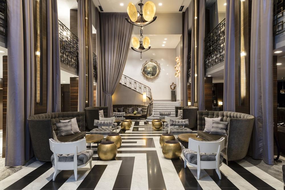 Empire Hotel photo 1