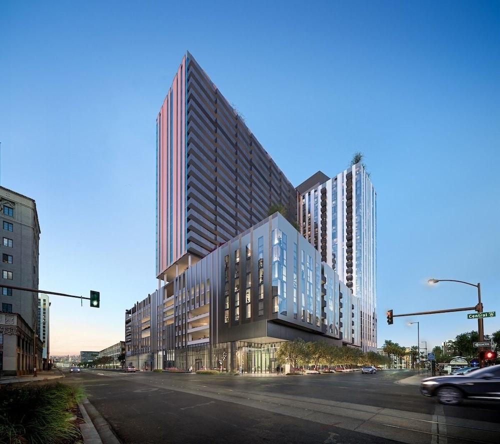 Sentral Sol Modern photo 1