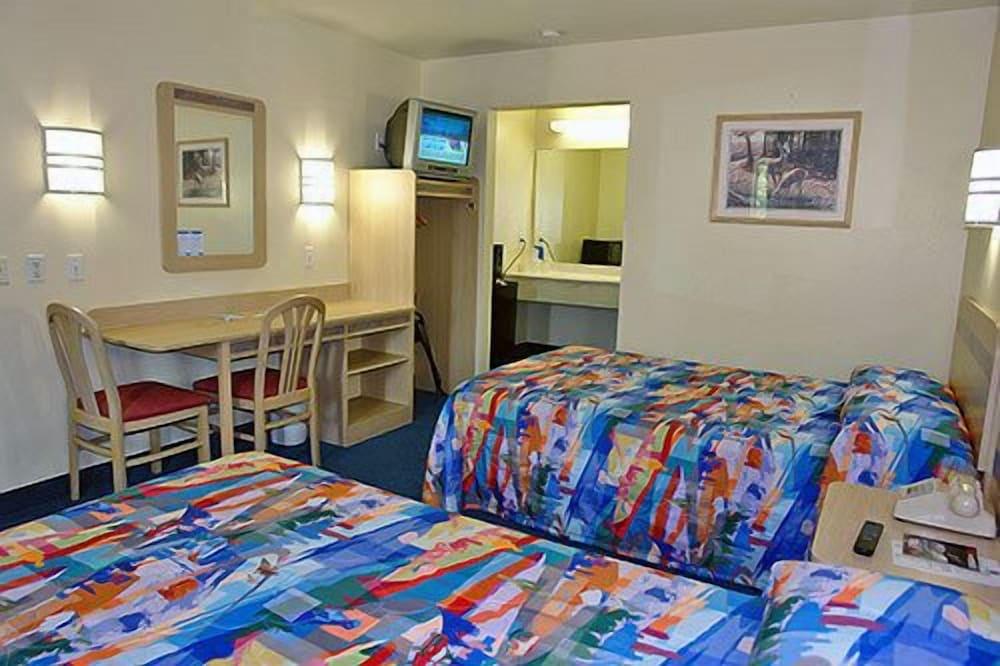 Motel 6 Portland, OR - Downtown photo 20