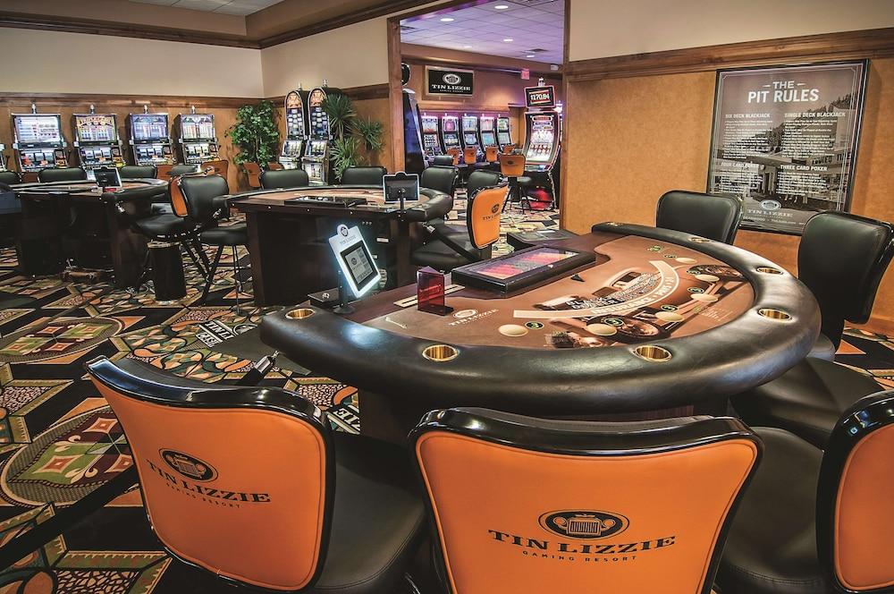 Hampton Inn Deadwood at Tin Lizzie Gaming Resort photo 34