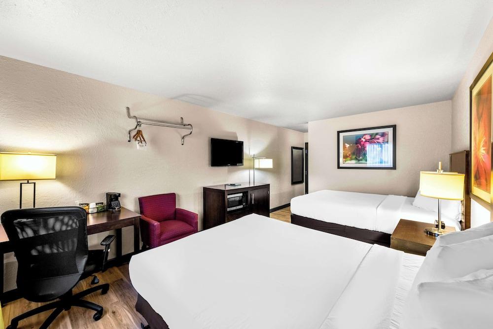 Americas Best Value Inn Marquette photo 17