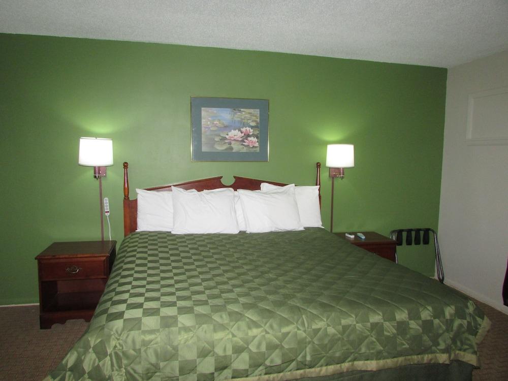 Gas Lite Motel photo 20