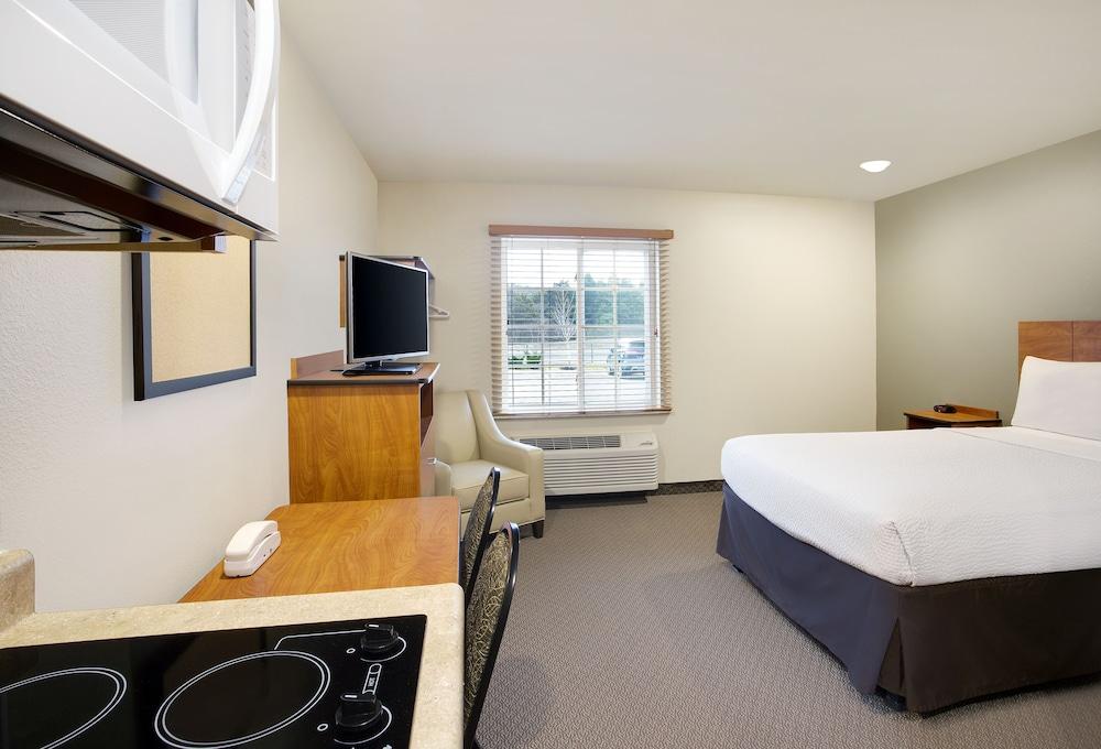 WoodSpring Suites Fredericksburg photo 10