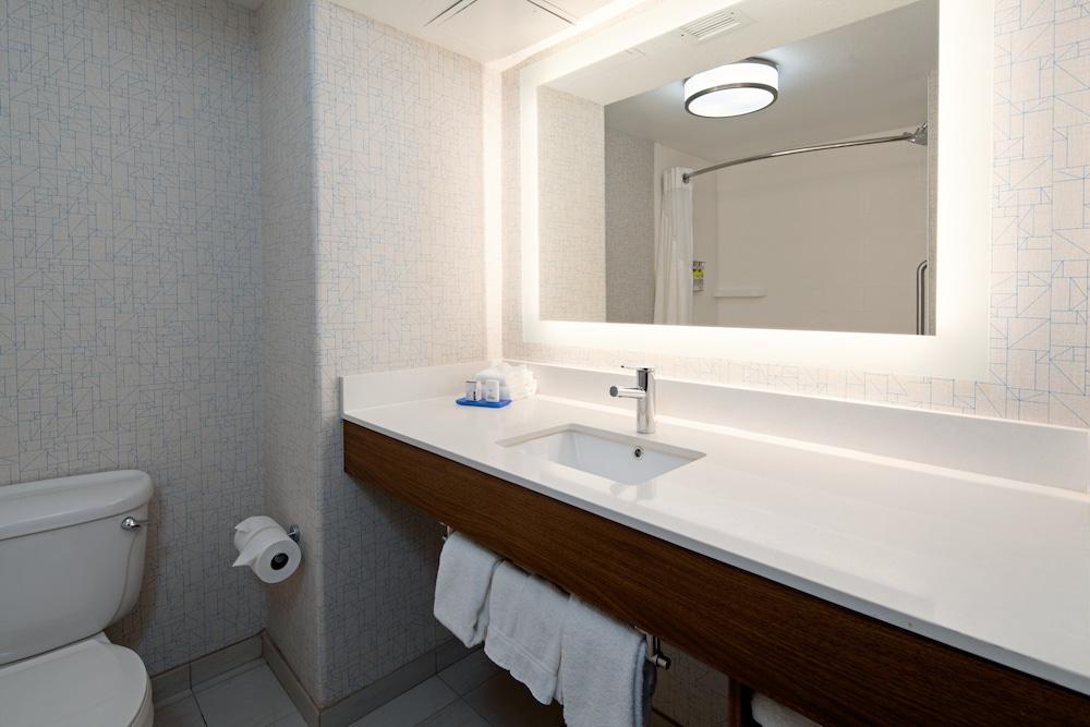 Holiday Inn Express Hotel & Suites Fresno South by IHG photo 14