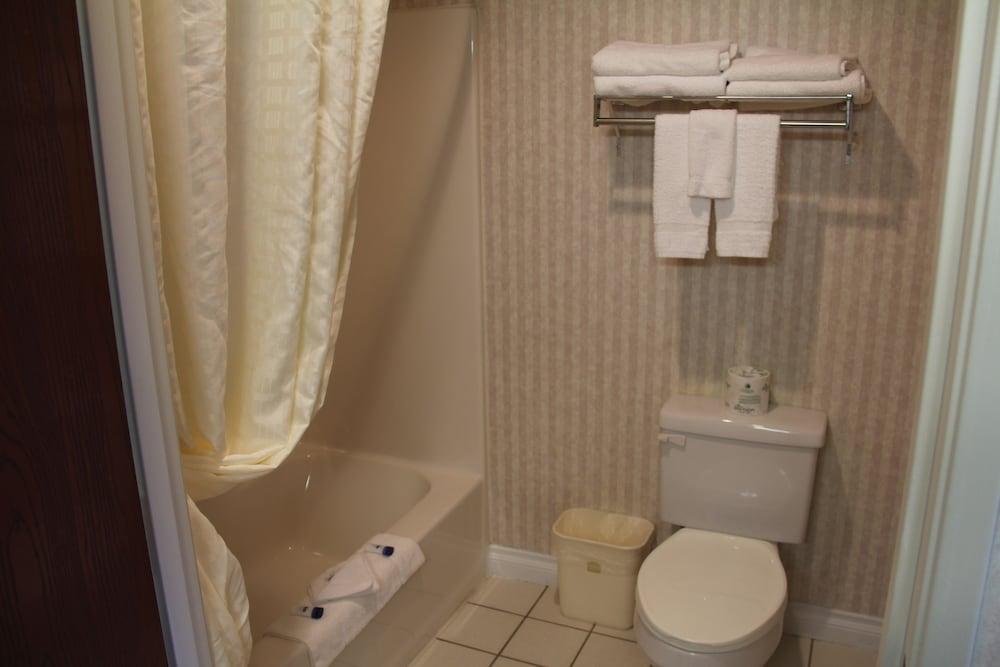 Quality Inn Pinehurst Area photo 27