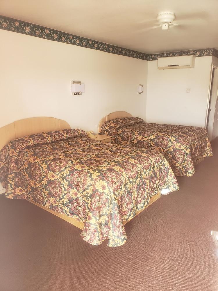 camlot inn motel photo 9