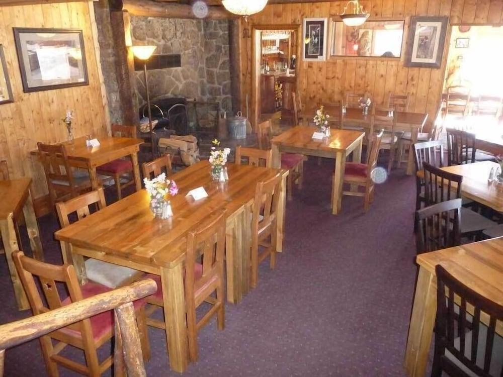 The Twin Lakes Inn photo 19