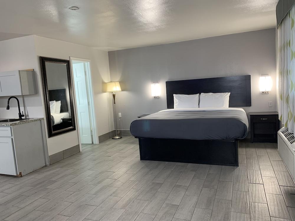 Days Inn by Wyndham Sulphur Springs photo 20
