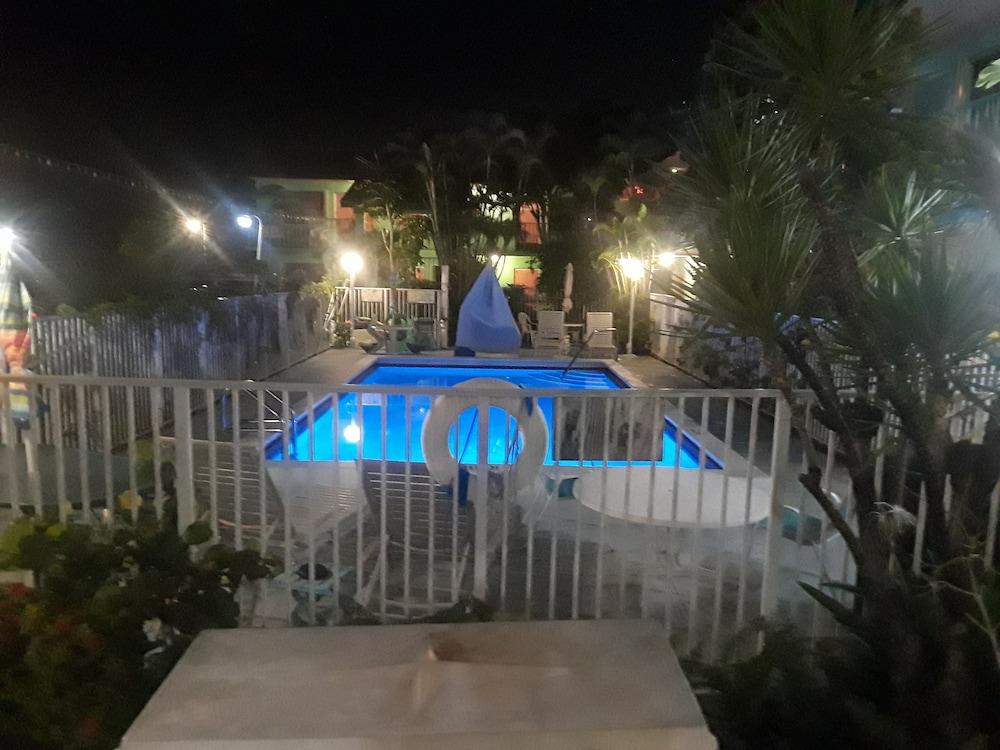 New Sungate Motel photo 3