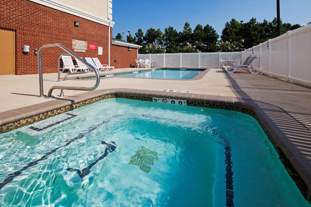 Spark by Hilton Homewood Birmingham photo 22