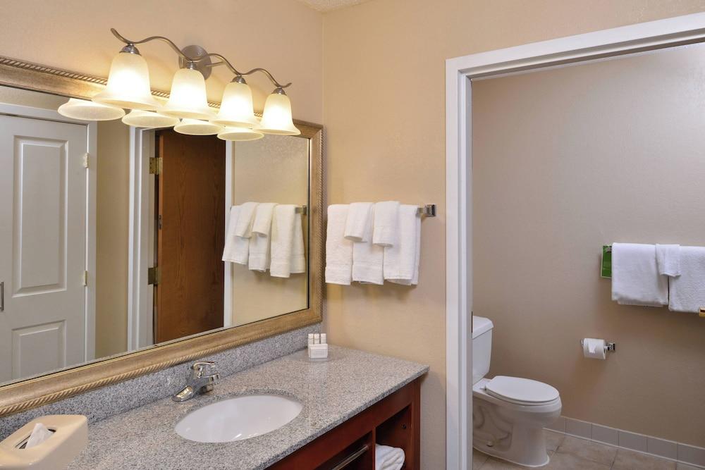 Towneplace Suites by Marriott Warren photo 25