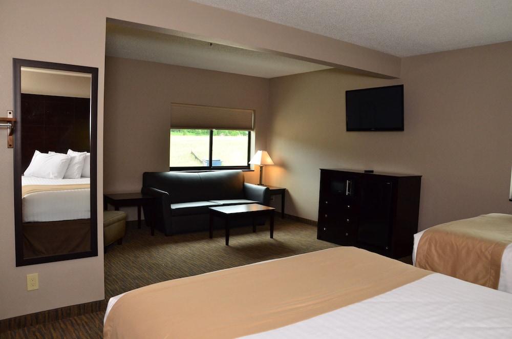 Qube Hotel photo 12