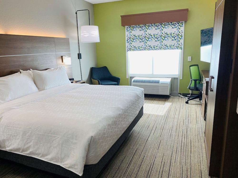 Holiday Inn Express & Suites Enterprise by IHG photo 36