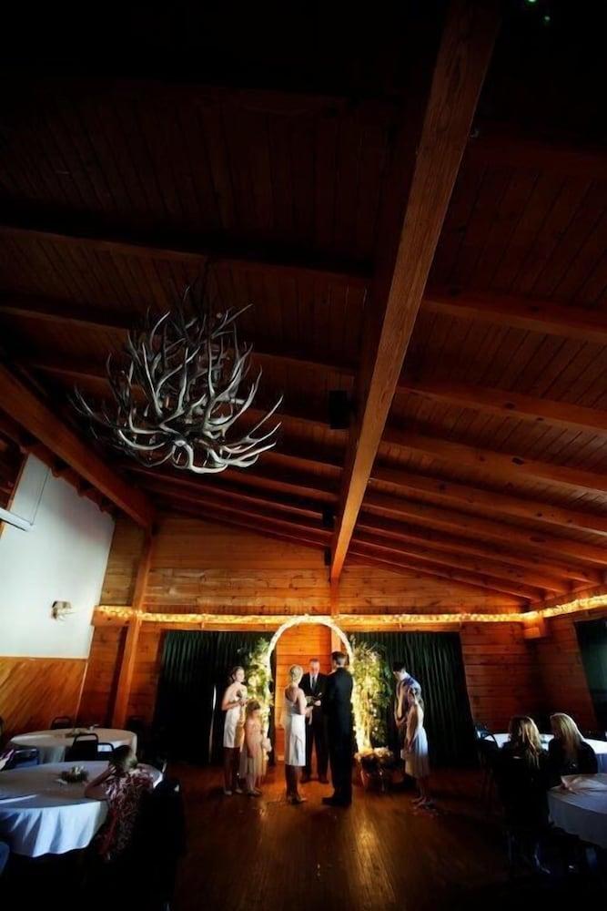 Cliffview Resort photo 17