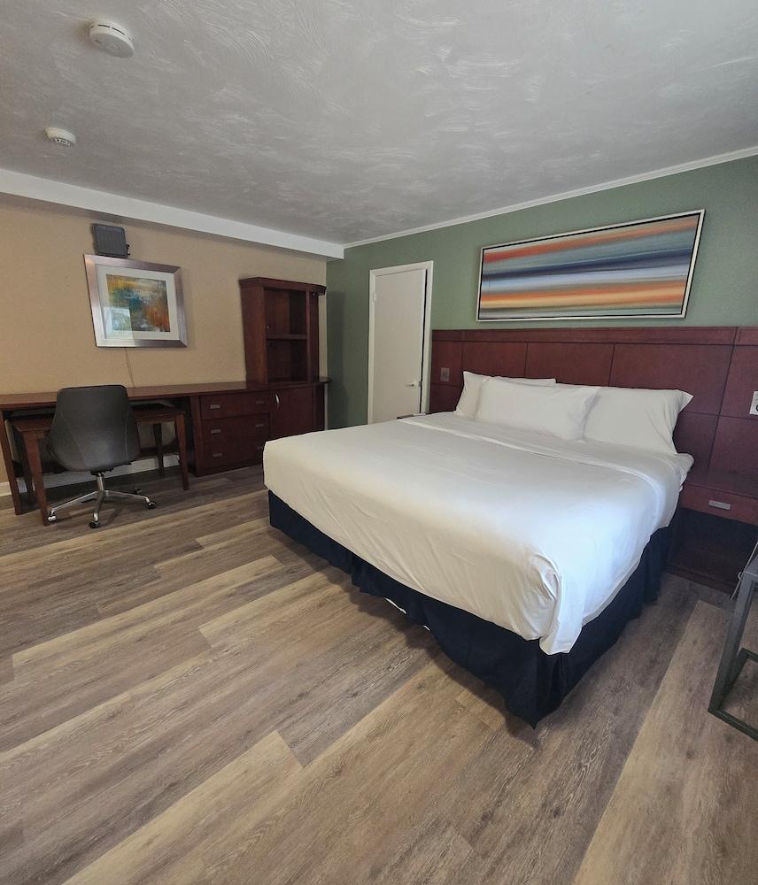 Nashoba Valley Inn & Suites photo 40