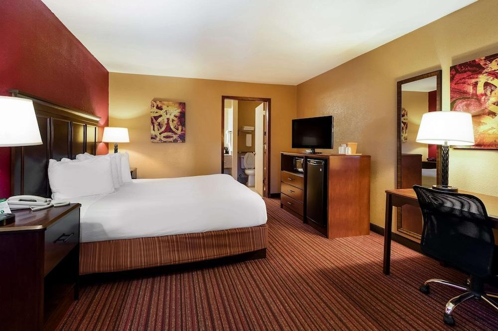 Quality Inn & Suites West Helena photo 20