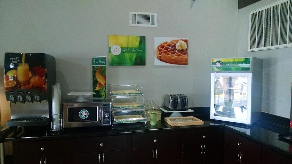 Quality Inn & Suites Stuttgart North photo 3