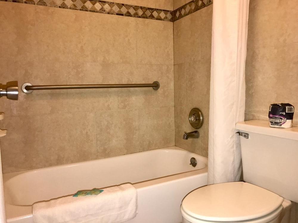 Budget Host Inn photo 7