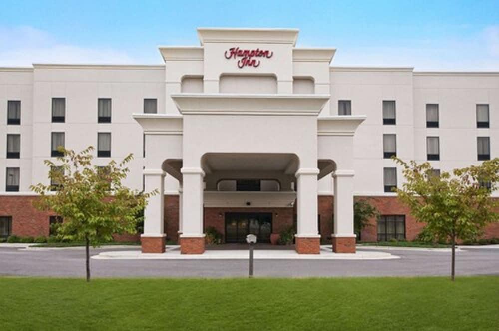 Hampton Inn Jacksonville-Anniston Area photo 18